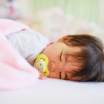 新生児はどのくらい起きている?